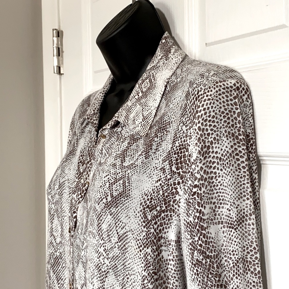 Zara Basic Long Sleeve 3/4 Button Pullover Asymme… - image 7